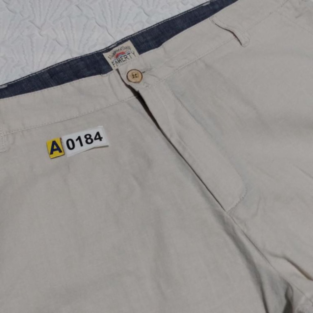 Faherty Men's Shorts - Picture 2 of 6